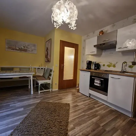 Pfiffige Luisa In Ruhiger Waldrandlage Mit Balkon Und Wintergarten *