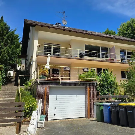 Pfiffige Luisa In Ruhiger Waldrandlage Mit Balkon Und Wintergarten Apartmán Marburg
