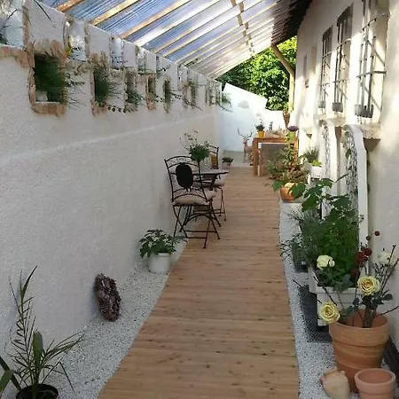 Pfiffige Luisa In Ruhiger Waldrandlage Mit Balkon Und Wintergarten Marburg