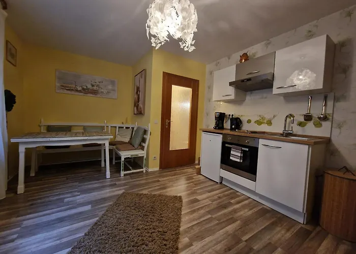 Pfiffige Luisa In Ruhiger Waldrandlage Mit Balkon Und Wintergarten *