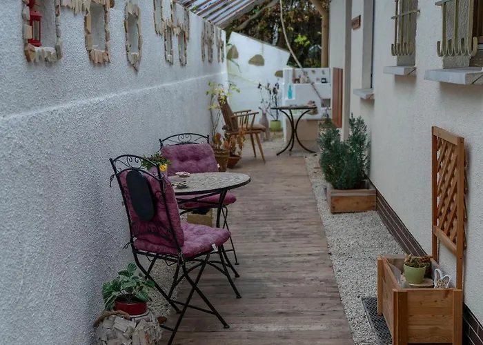 Pfiffige Luisa In Ruhiger Waldrandlage Mit Balkon Und Wintergarten *