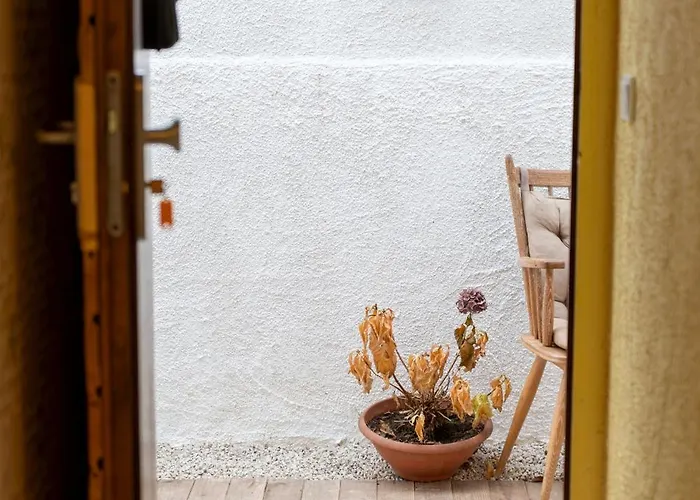 Pfiffige Luisa In Ruhiger Waldrandlage Mit Balkon Und Wintergarten * Marburg